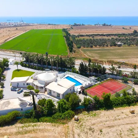 Vilă Amelia By Ezoria Perivolia