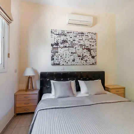 Amelia By Ezoria Villa Perivolia