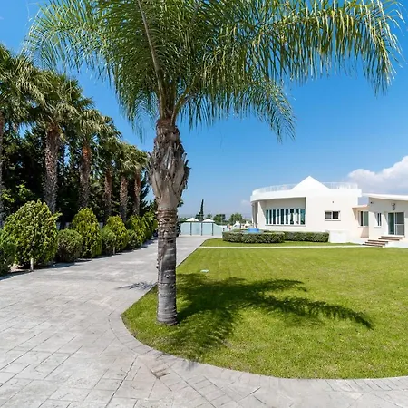 Amelia By Ezoria Vilă Perivolia