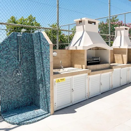 Villa Amelia By Ezoria *