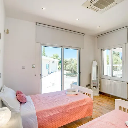 Amelia By Ezoria Vilă Perivolia