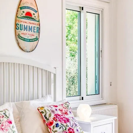 Amelia By Ezoria * Perivólia