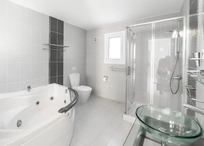 Vila Amelia By Ezoria Perivolia