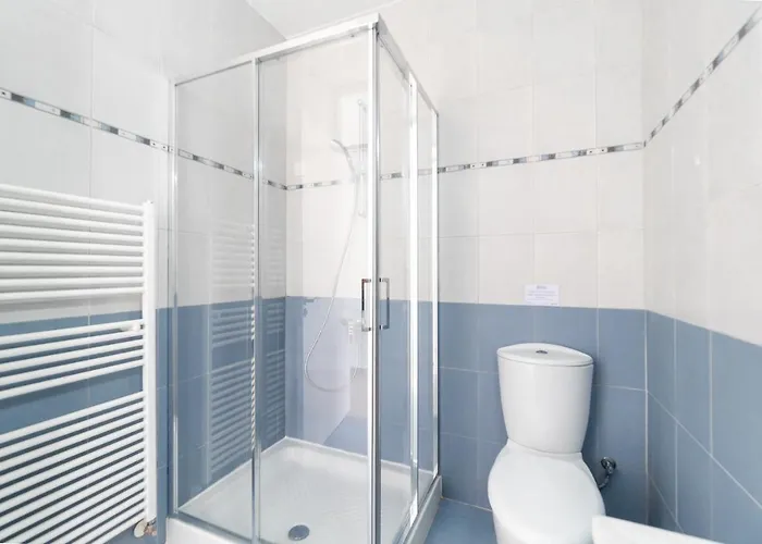 Amelia By Ezoria Vila