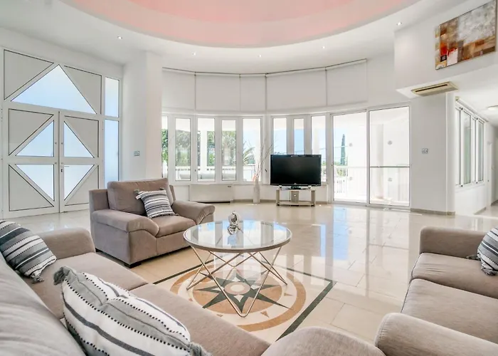 Vila Amelia By Ezoria